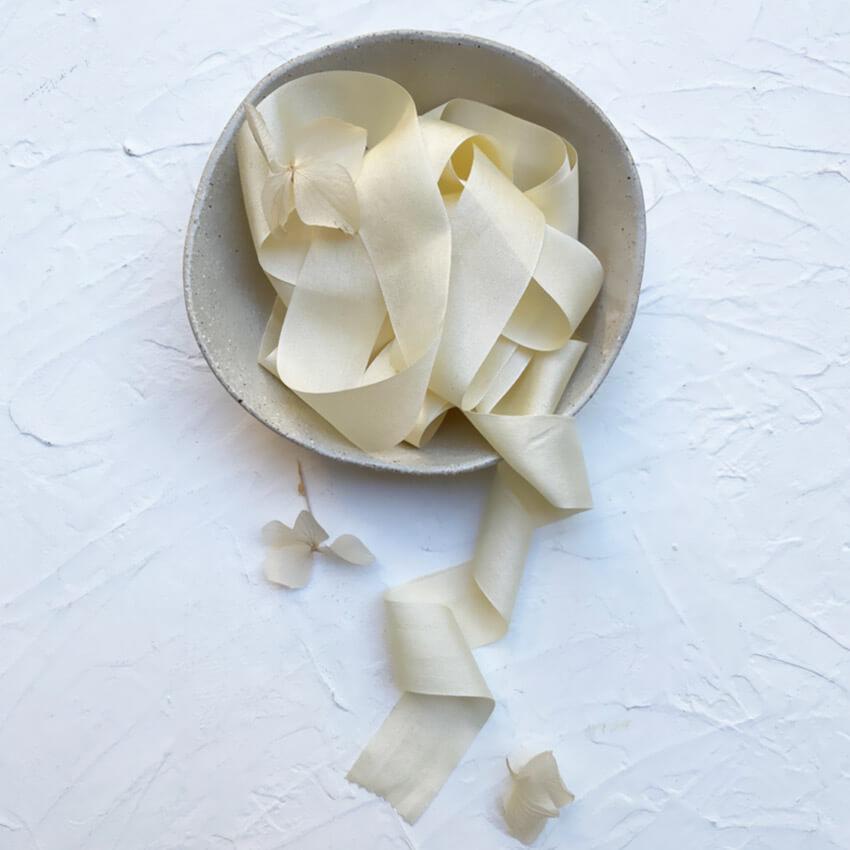 Ivory Neat Edge Silk Ribbon | 2.5m