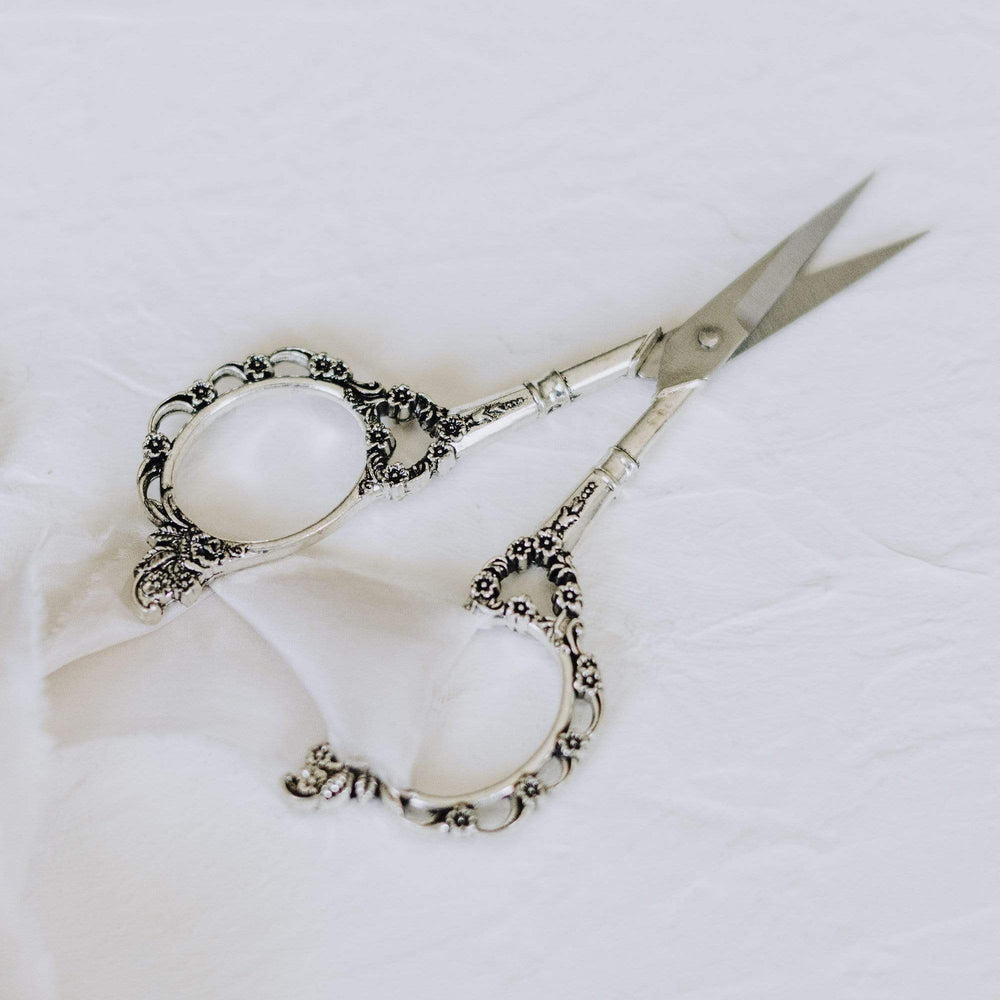 Victoria Embroidery Scissors