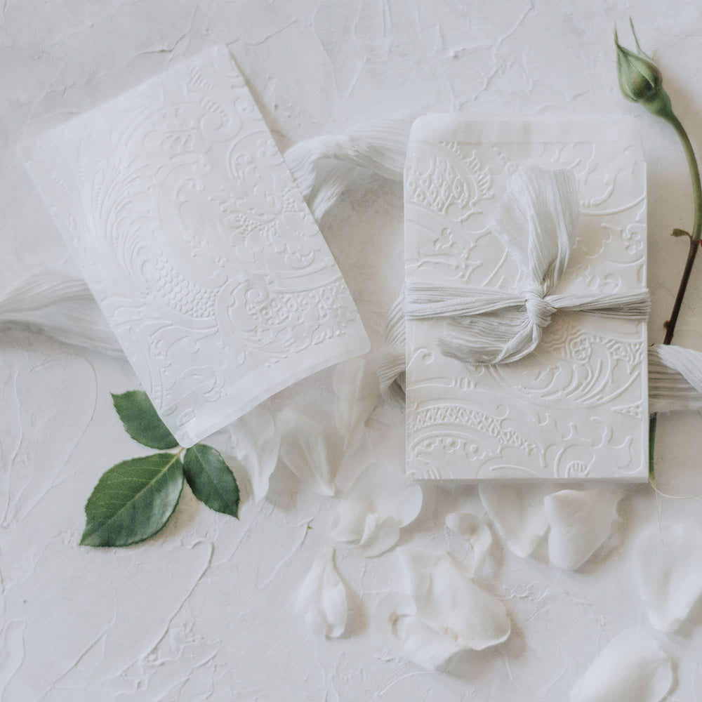 Acanthus Embossed Confetti Envelopes | 12 Pk - Favour Bag