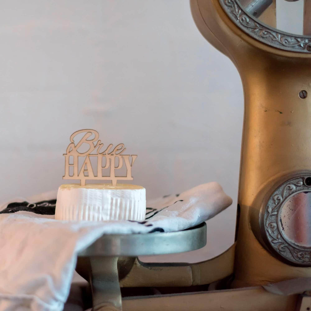 Small "Brie Happy" Cheese Markers